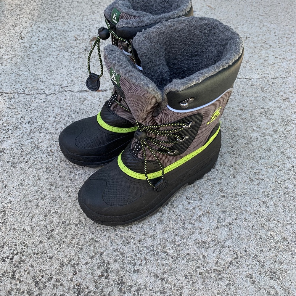 Kamik Kids Boots in Black and Green